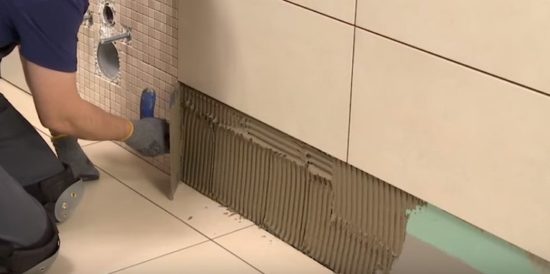 Выкладываем плитку в санузле