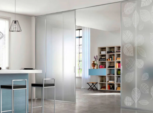 Преимущества и применение матового стекла